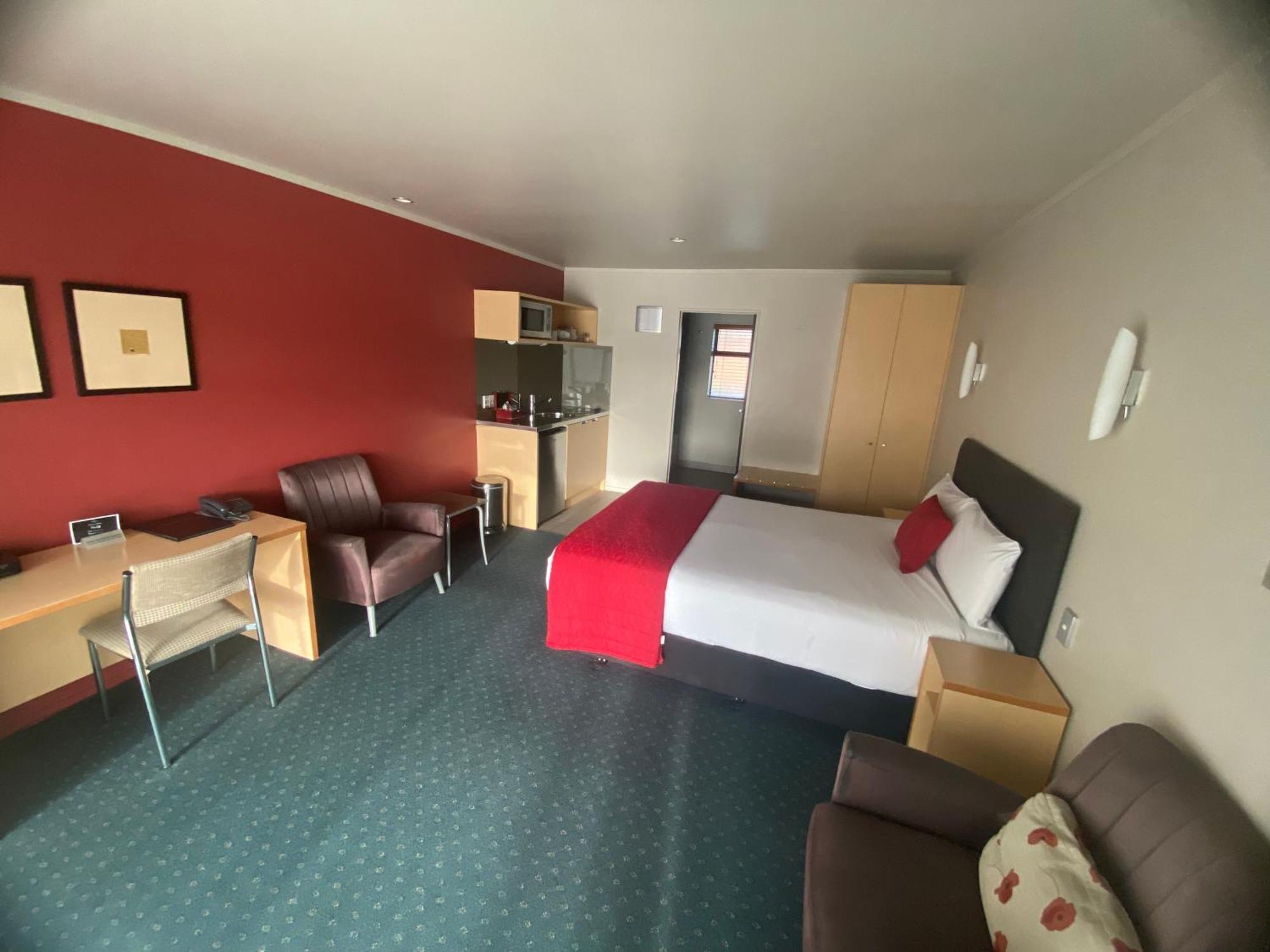 Bentleys Motor Inn Palmerston North Exterior foto