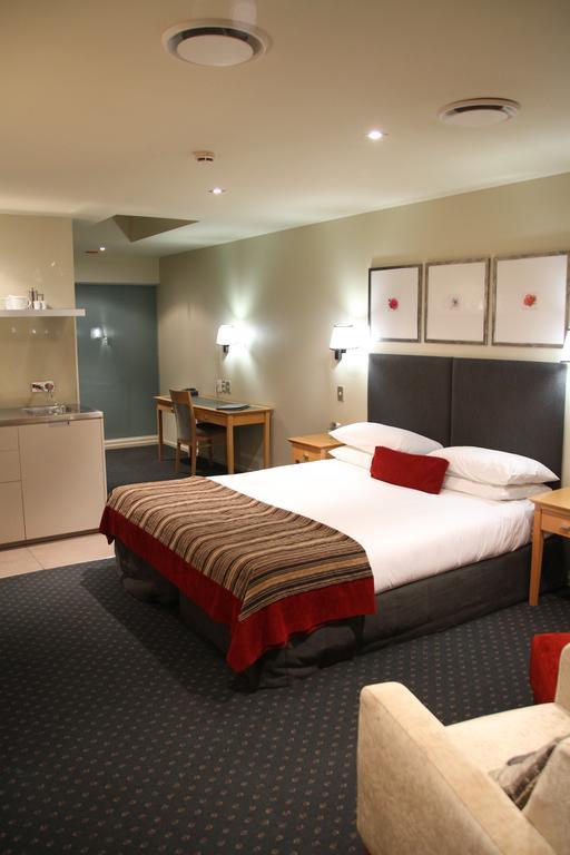 Bentleys Motor Inn Palmerston North Exterior foto