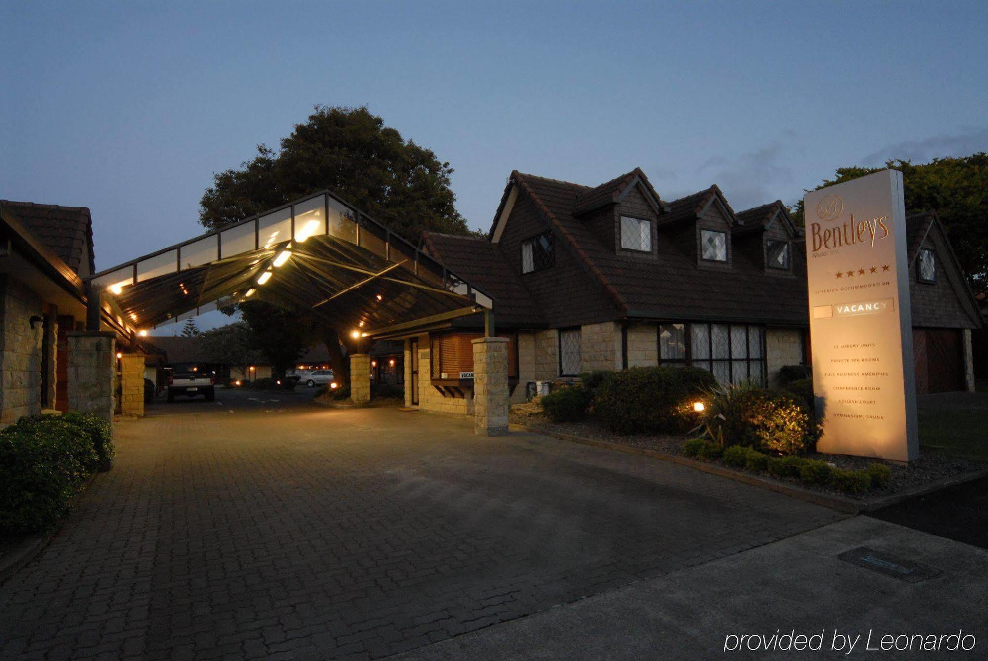 Bentleys Motor Inn Palmerston North Exterior foto